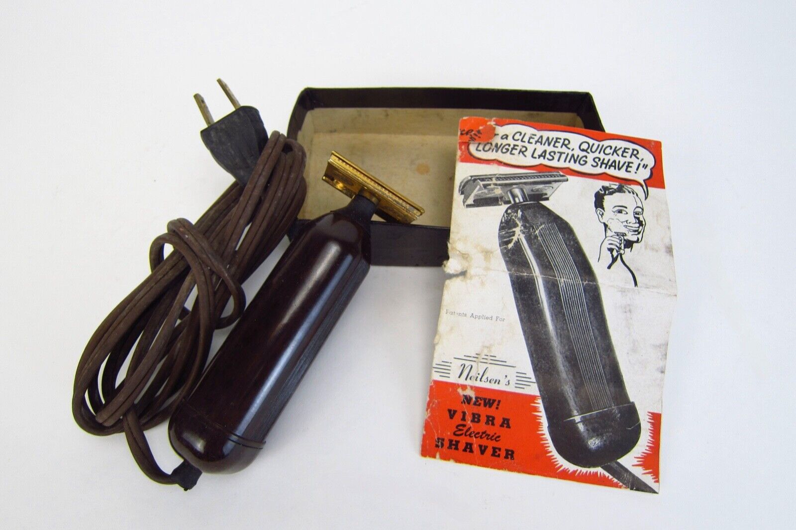 Vintage Neilsen Products Vibra Electric Shaver with Manual Working