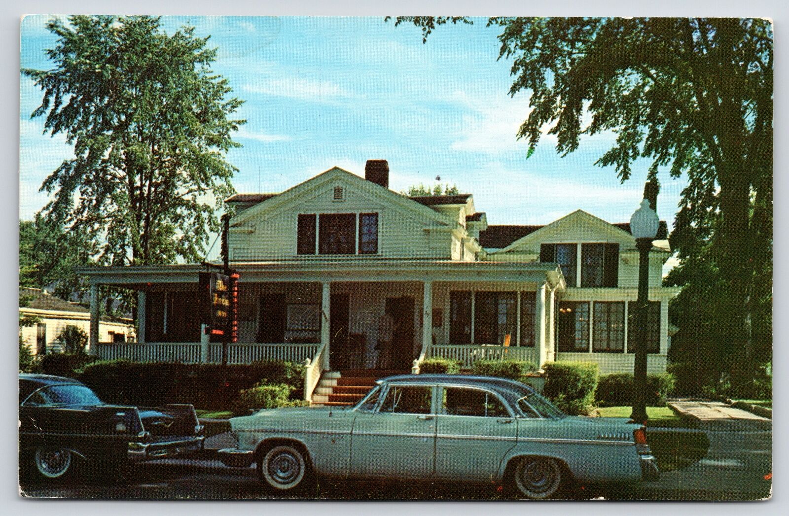 Skaneateles New York~NICE c1953 Vintage Cars Close~Front of The Krebs Restaurant