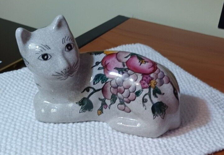 Hand Painted Resting Kitten Shelf Sitter Figurine Multicolor Floral - China
