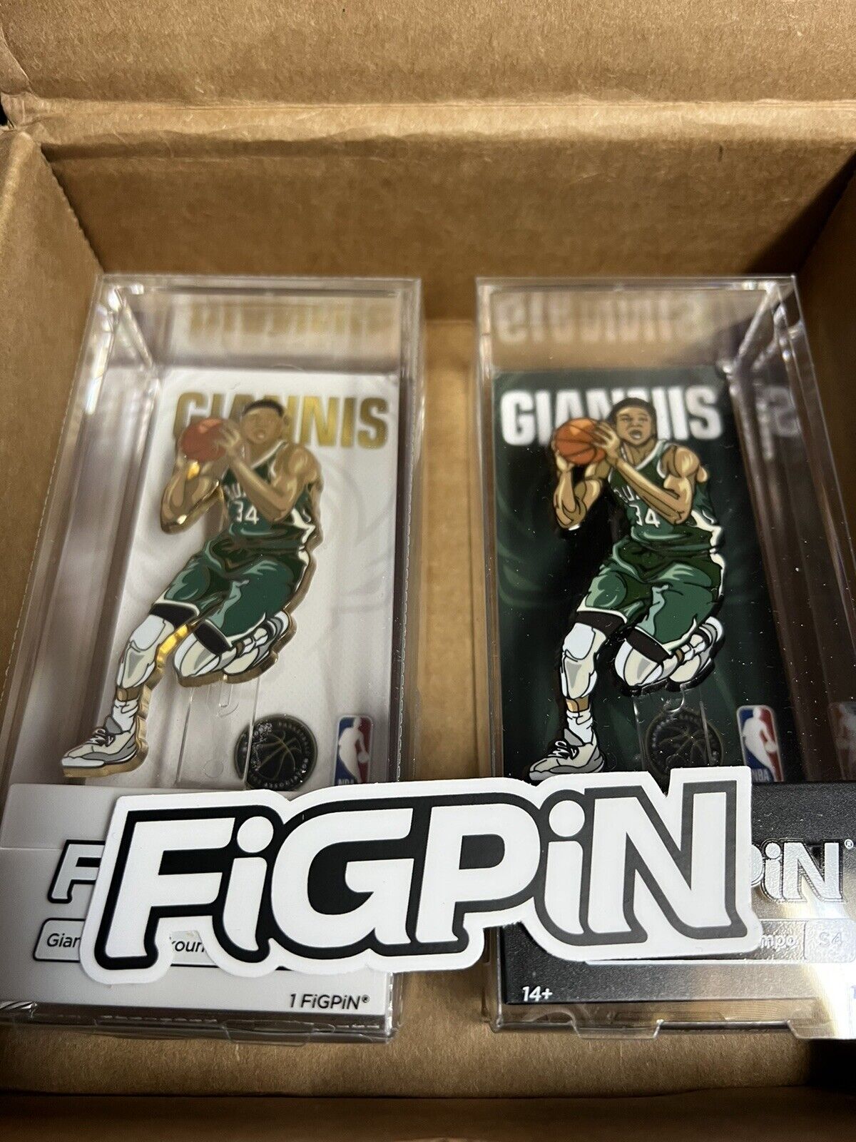 *LOCKED* Giannis Antetokounmpo FIGPIN Chase LE 1000 S10 with UNLOCKED base S4