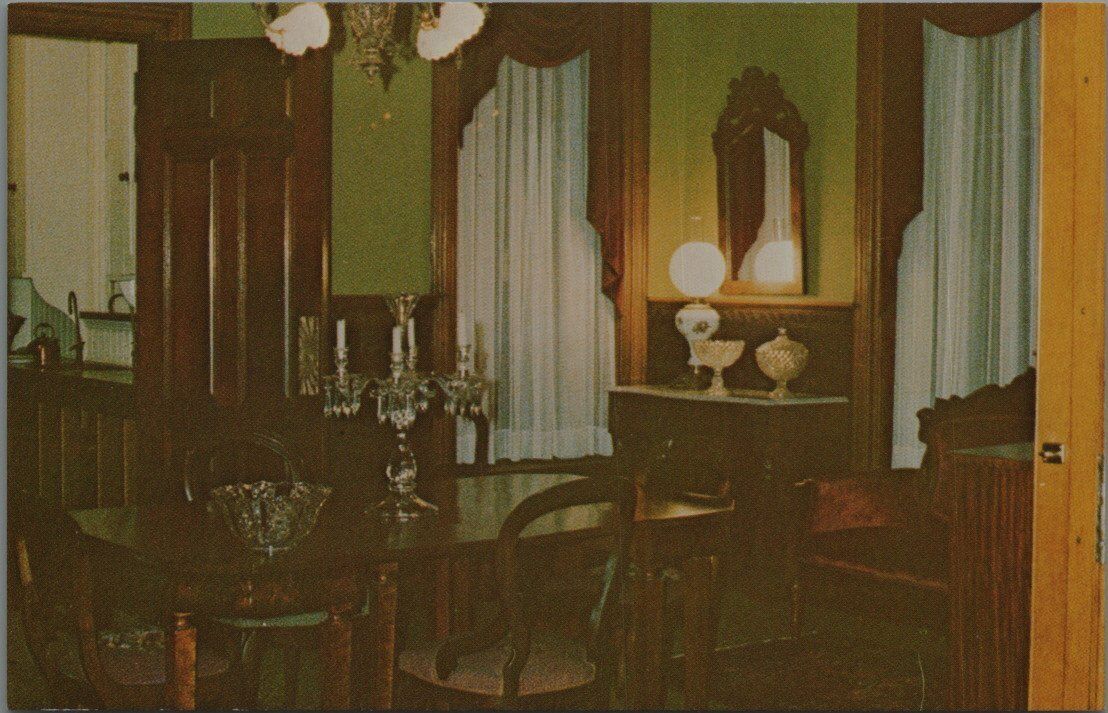 Historical Society\'s Gay 90\'s Mansion Dining Room Barnesville Ohio Postcard B124