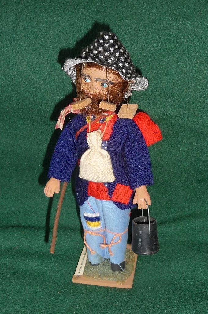 AUSTRALIAN Melbourne Souvenir Figurine Doll ~ Handcrafted SWAGMAN HOBO