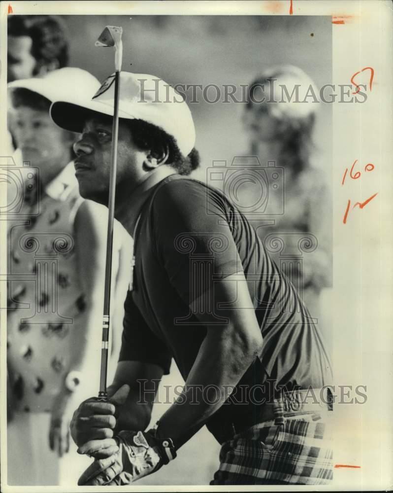 1975 Press Photo Comedian Flip Wilson at PARC Open Golf Championship at Bardmoor