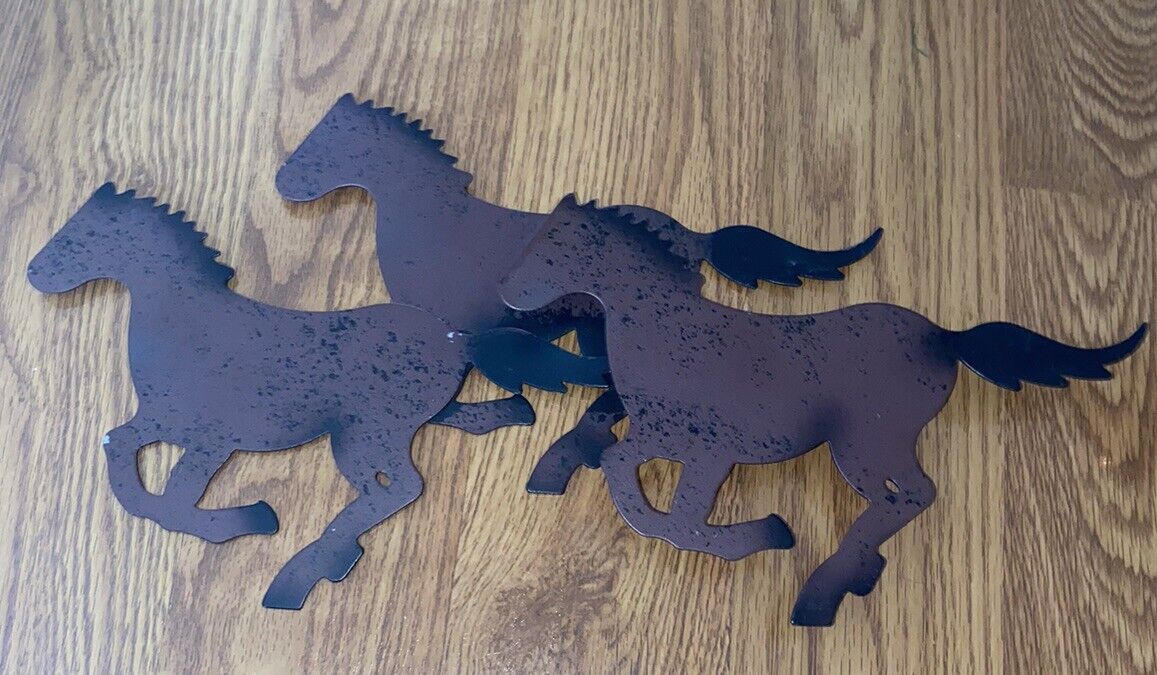 Vintage Metal Trio Western Horse Silhouette 3D Rustic Wall Hanging Plague