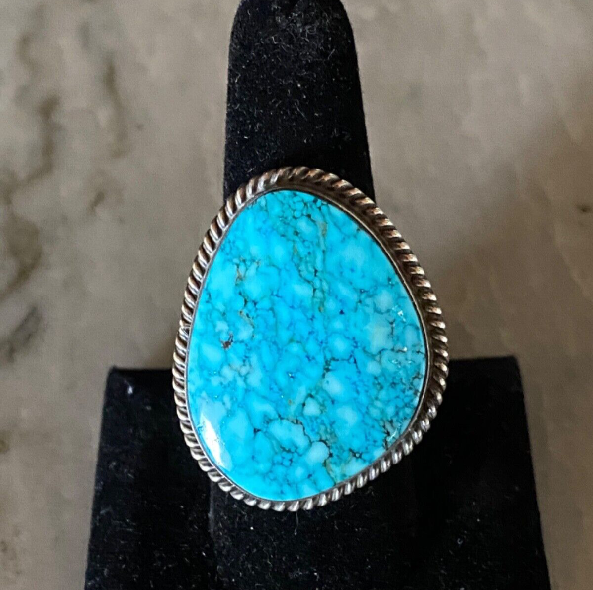 Navajo Native American Sterling Silver Ring-Stunning Kingman Turquoise Signed