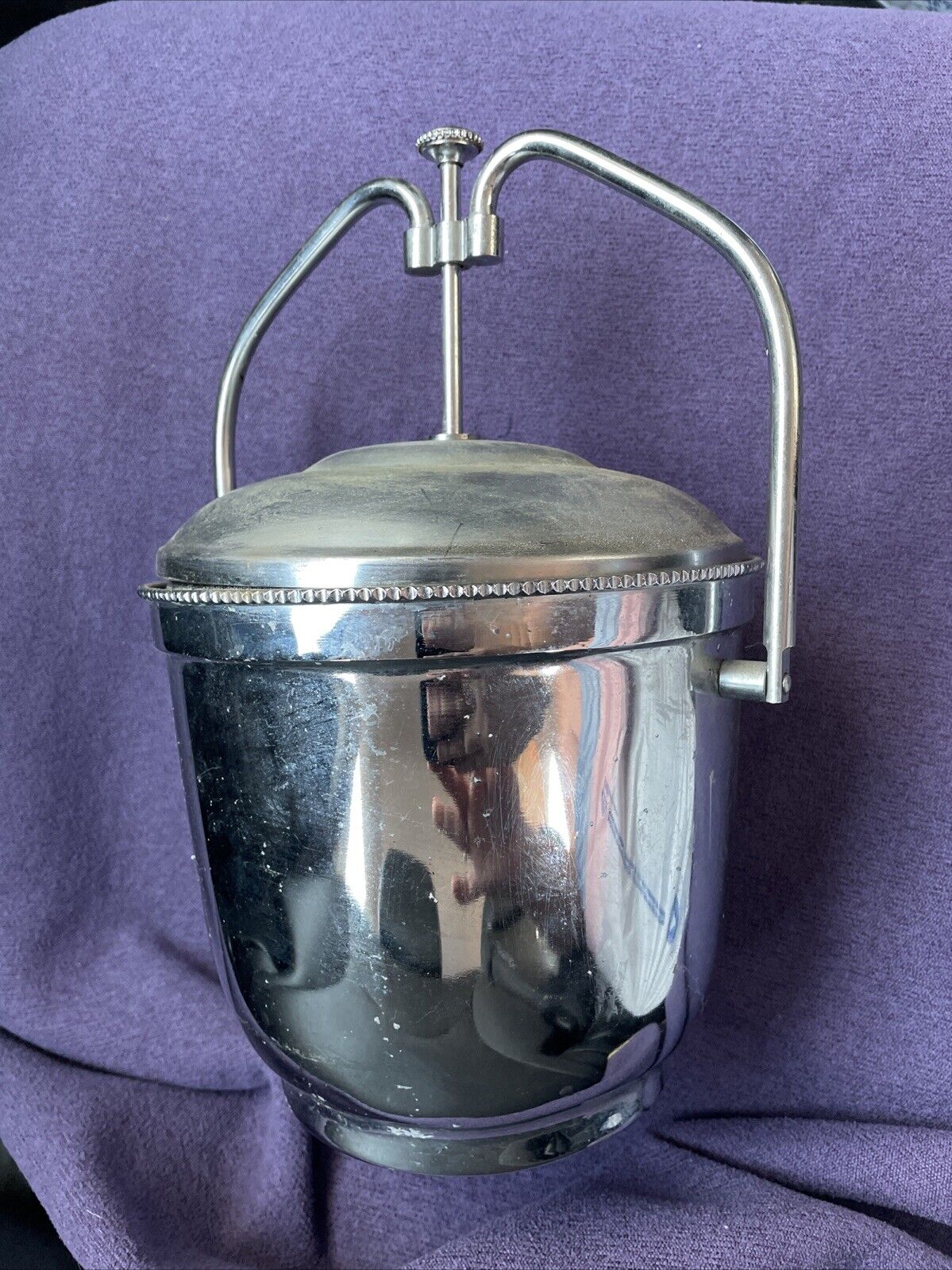 1980s vintage chrome silver tone hinged Ice Bucket w/ arm & glass insert England