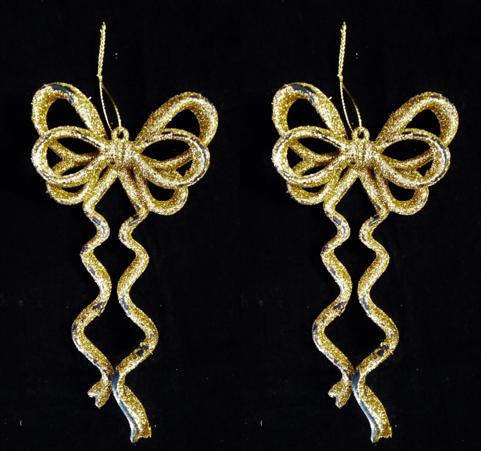 NWOT 2 XL Shatterproof Christmas Ornaments - Gold Glitter Bows - 6.38\