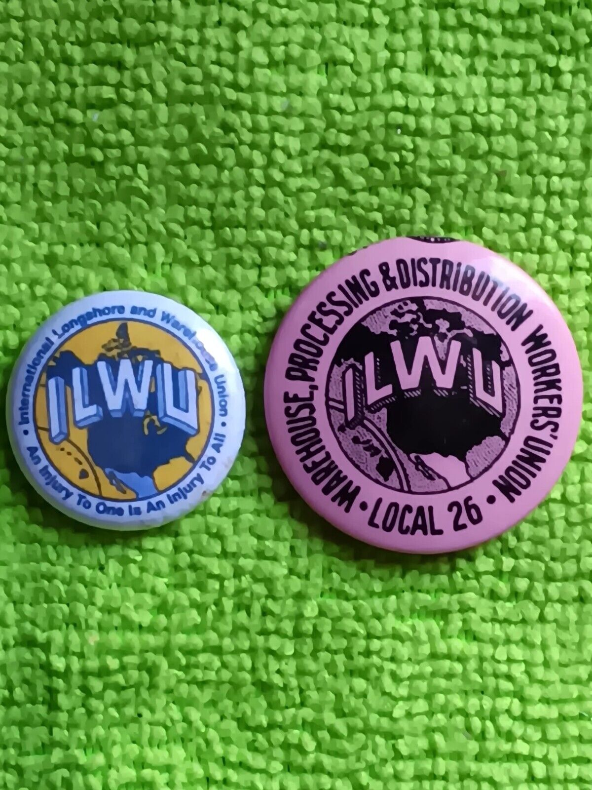 2-ILWU  Longshoremen\'s & Warehousemen\'s Union Button Pin Local 26