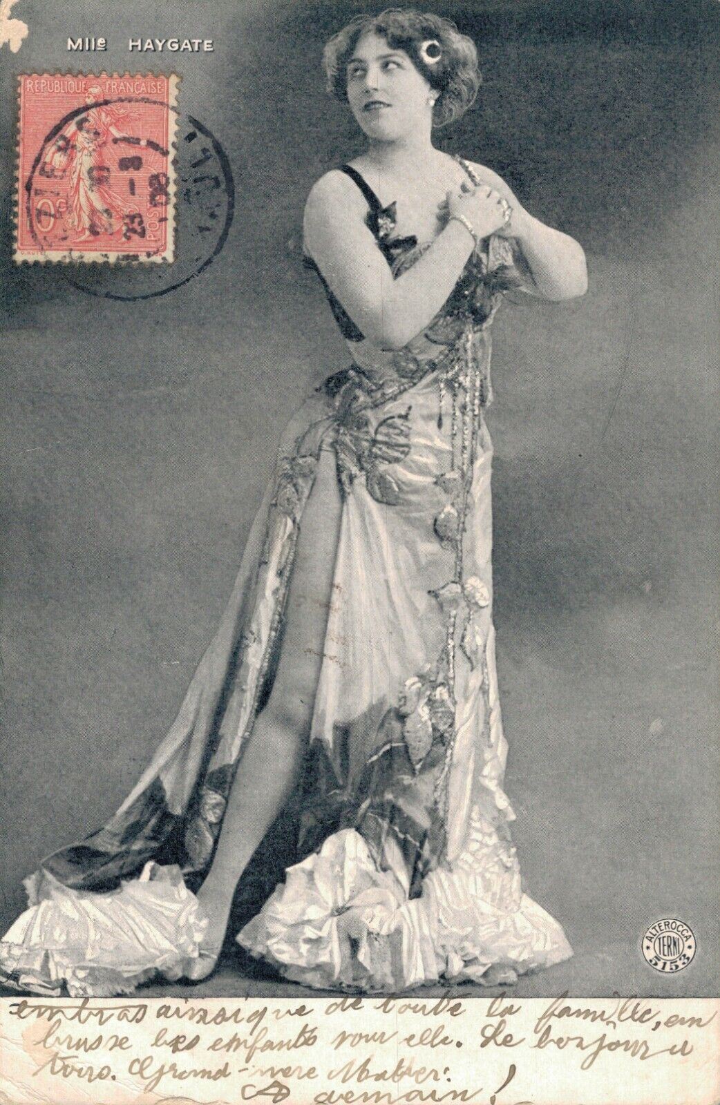 Art Nouveau Jugendstil Mlle Haygate Beautiful Lady Classy Vintage Postcard 06.90