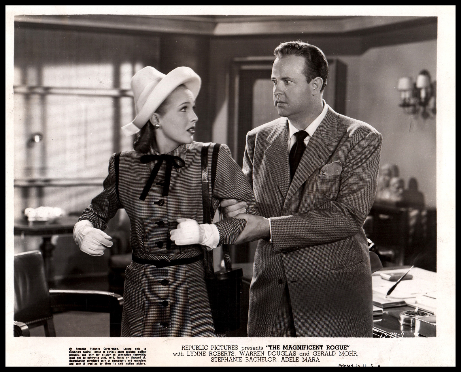 Lynne Roberts + Grady Sutton in The Magnificent Rogue (1946) Vintage Photo K 29