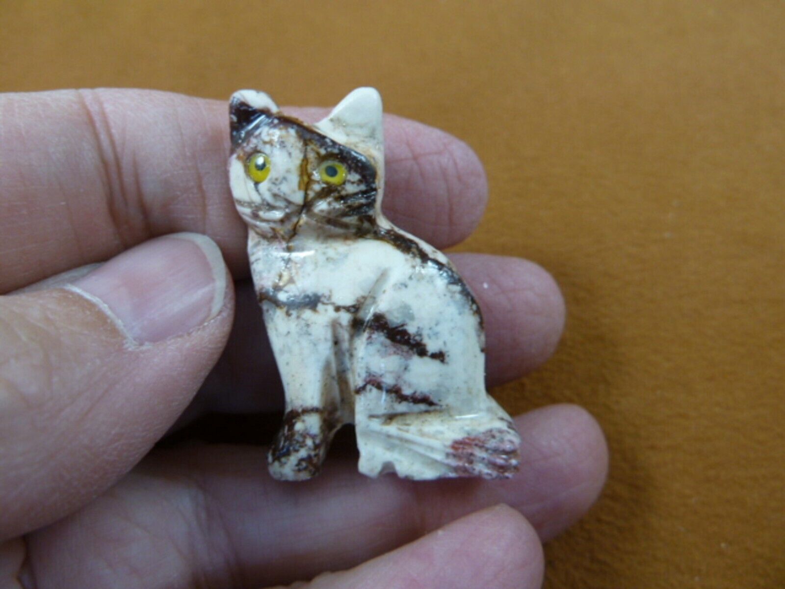 Y-CAT-53) white red KITTY CAT gemstone figurine love cats SOAPSTONE PERU effigy