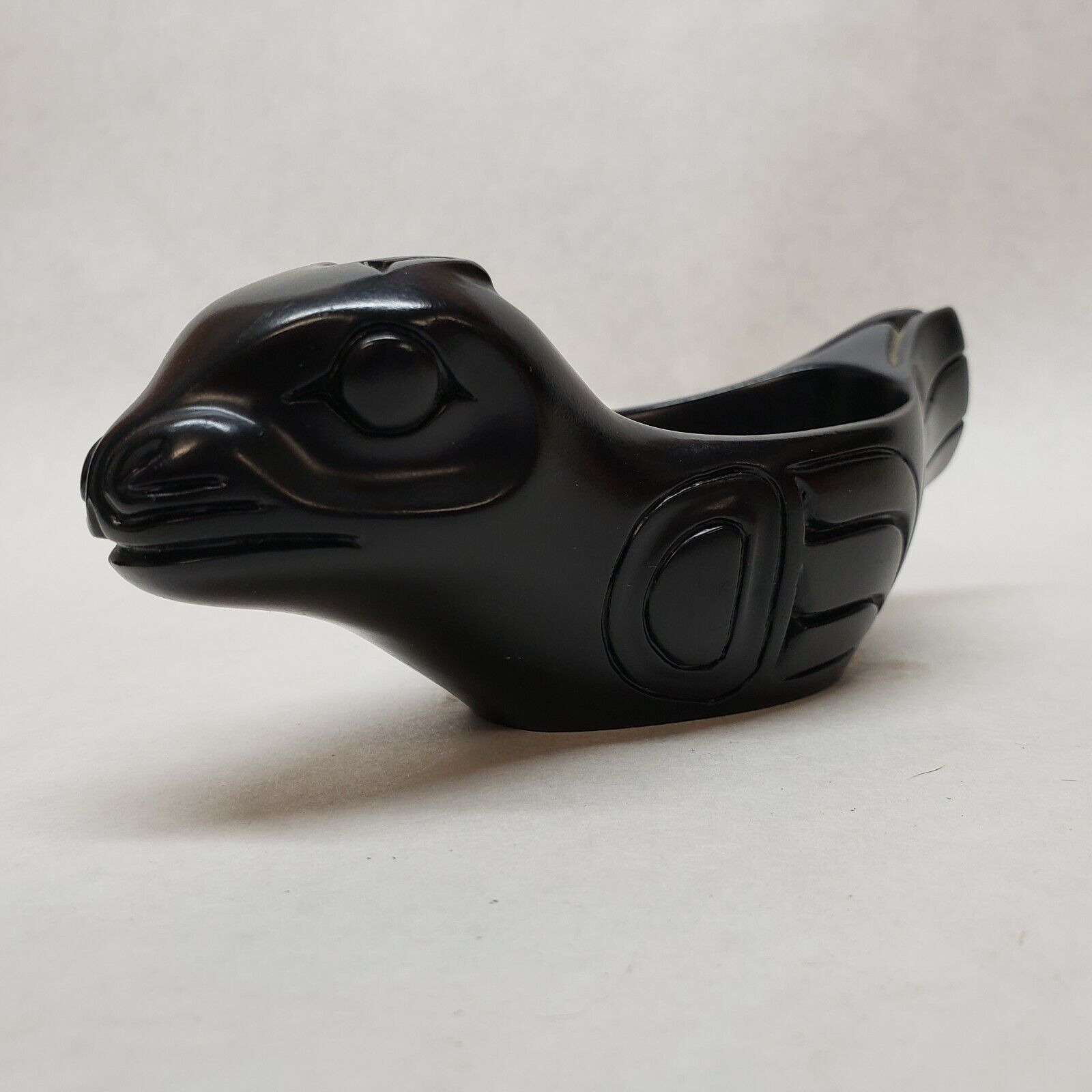 Vintage Pearlite Canada Faux Black Stone Bird/ Seal Bowl Figurine 