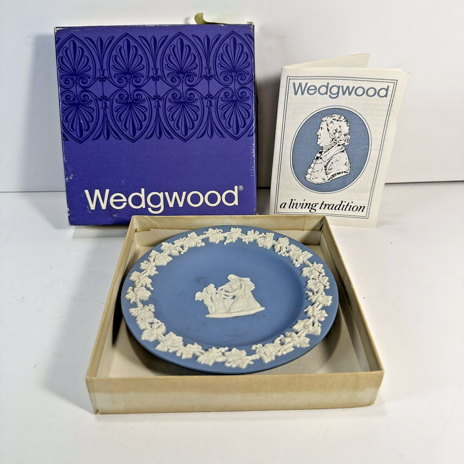 Vintage Wedgwood Blue Jasperware Round Trinket Ring Dish & Box and Paper