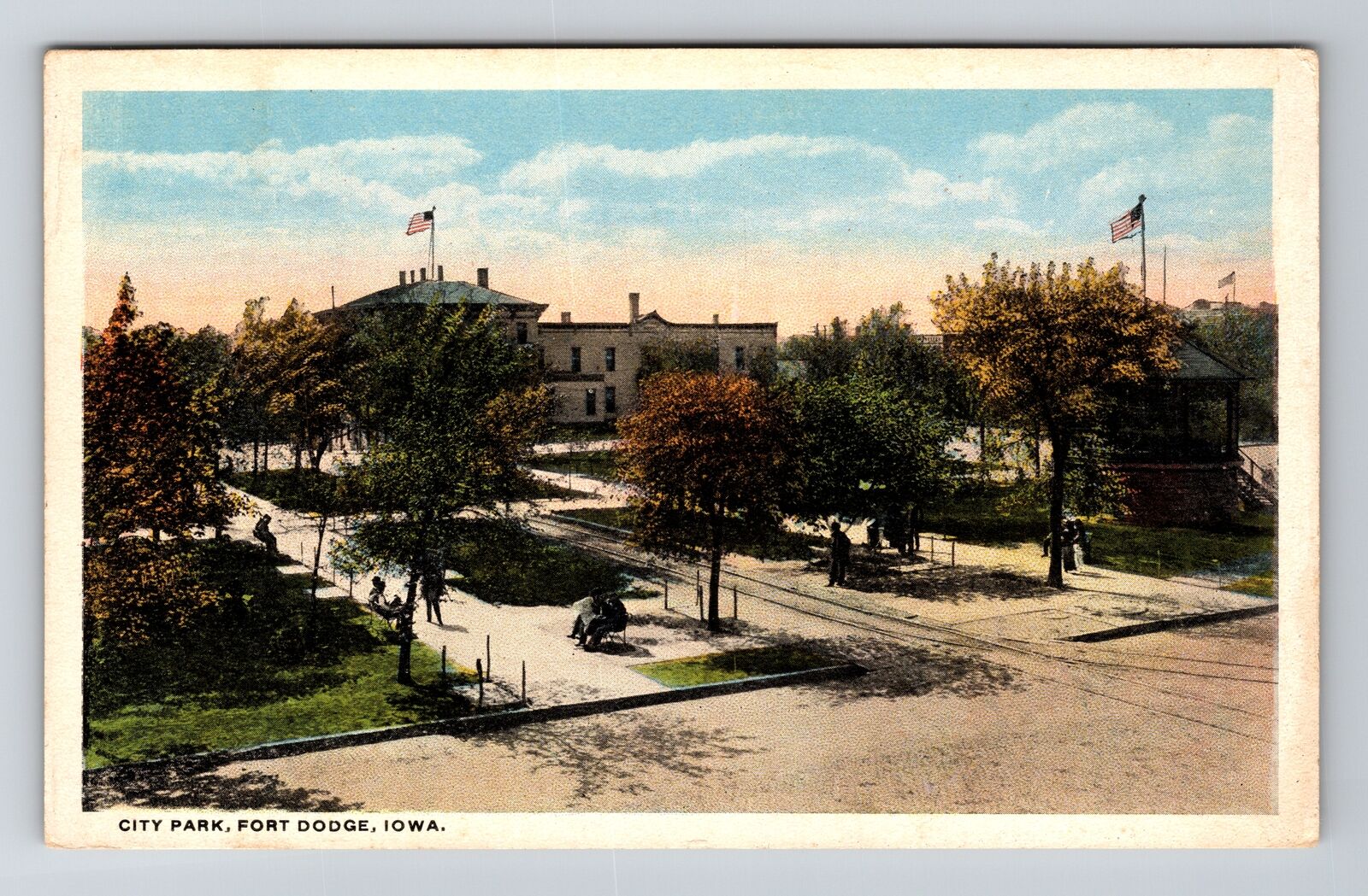 Fort Dodge IA-Iowa Air View City Park Sitting on Benches Vintage Postcard