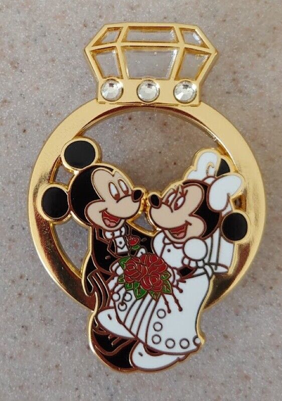 Fantasy Pin - Disney Mickey & Minnie Mouse Bride Groom Engagement Wedding Ring