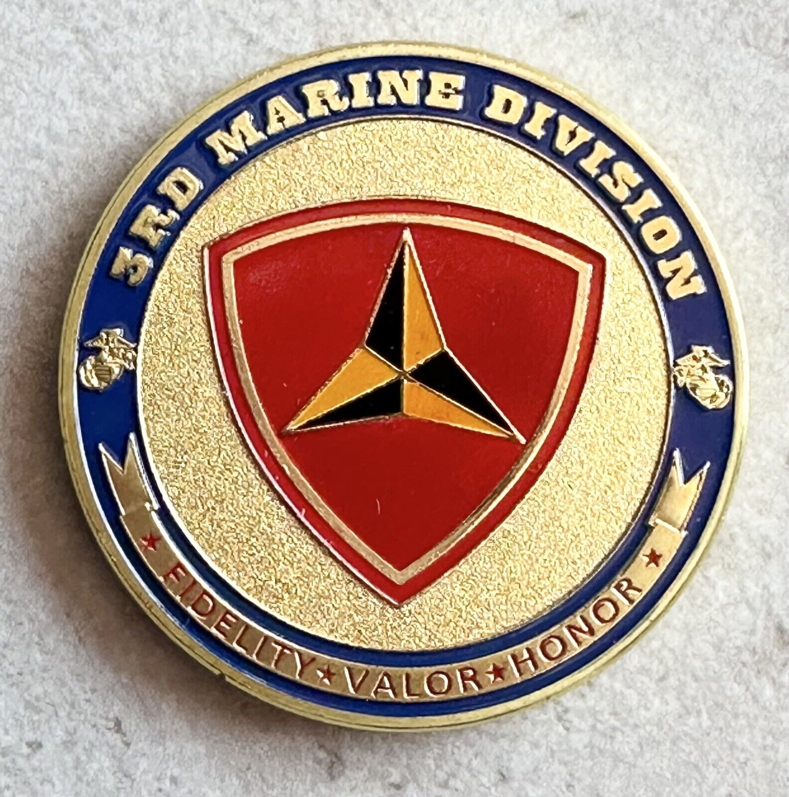 US MARINE CORPS - 3rd MARINE DIVISION Challenge Coin