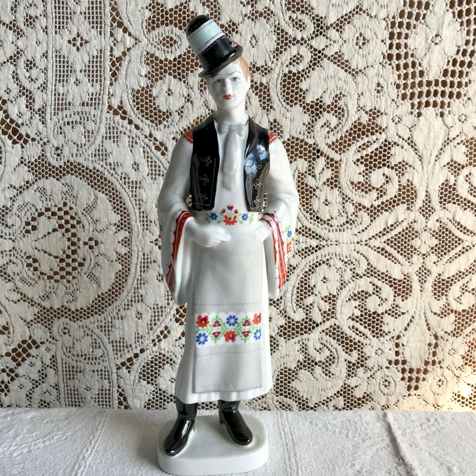 Vintage Hollohaza 1831 Mezokovesd Peasant Man Folk Dress Porcelain Figurine 12