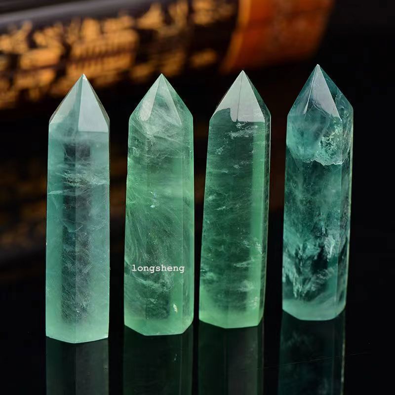 Randomly transport 2.6 inch Chinese natural mineral green crystal column samples