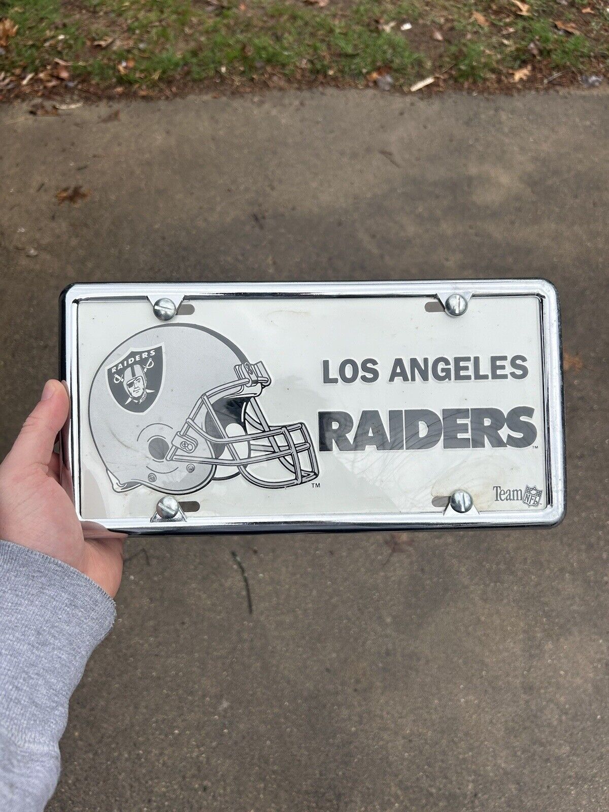 Vintage Los Angeles Raiders Silver White Metal License Plate + Frame Unused