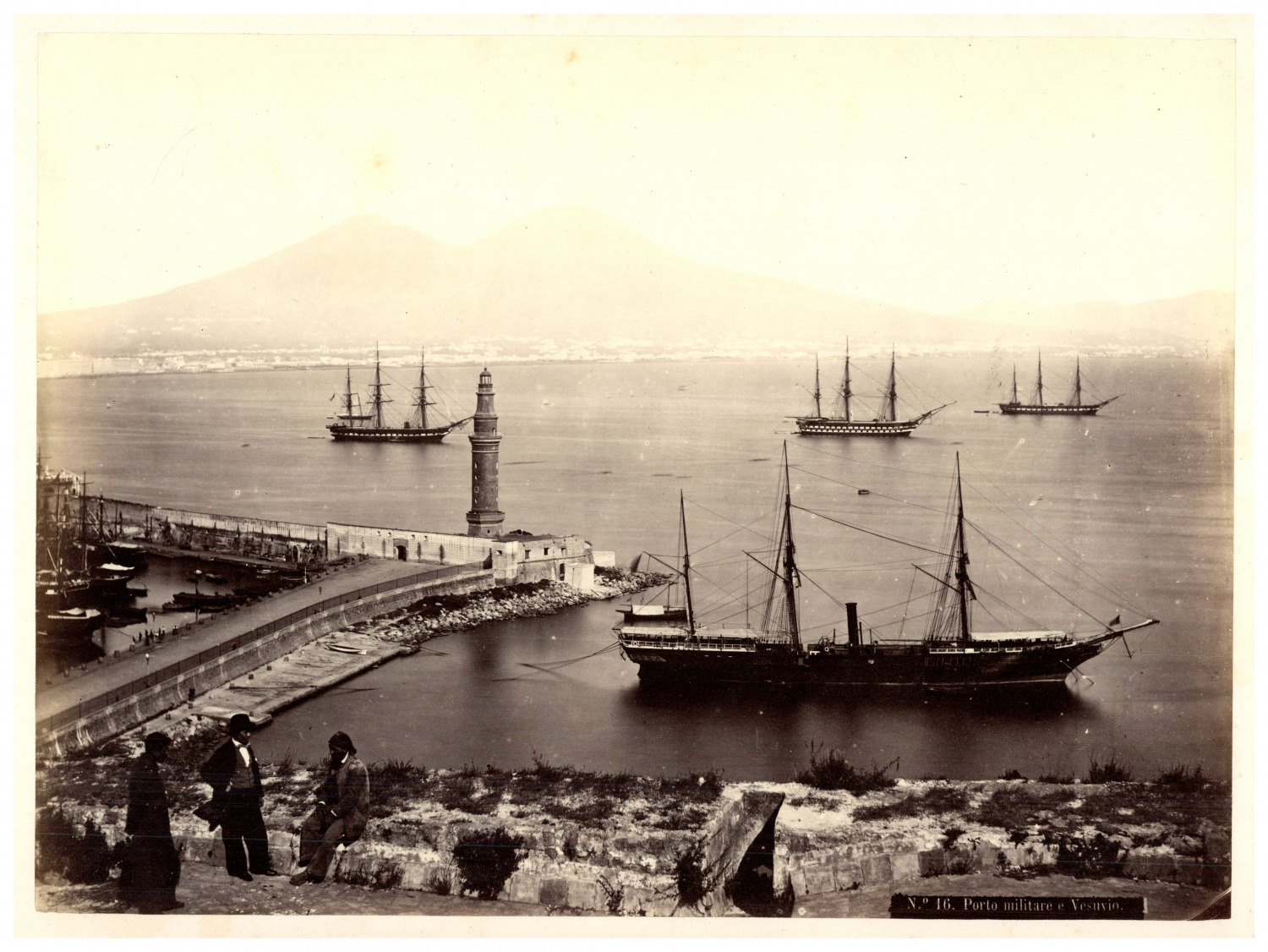 Italy, Naples, il Porto con Molo e Lanterna Vintage print, vintage print