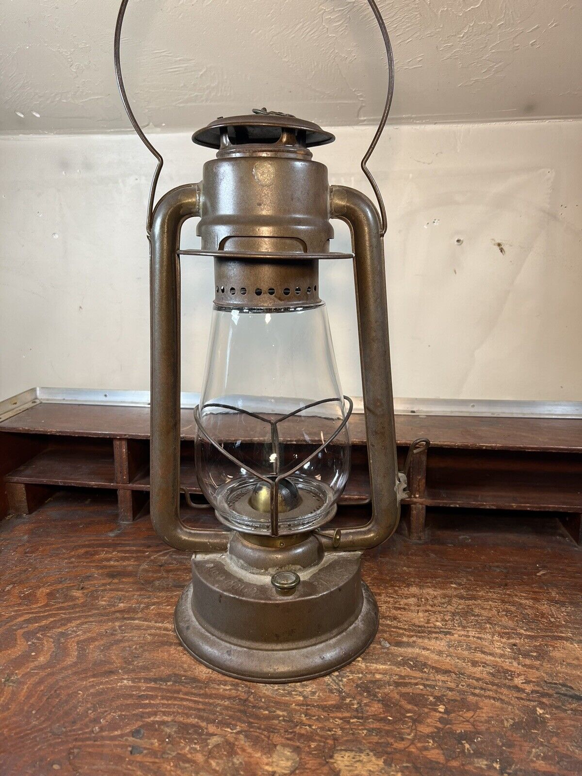 vintage  C.T Ham No 2 cold blast kerosene lantern Flat Fount Small Fill Ring Top
