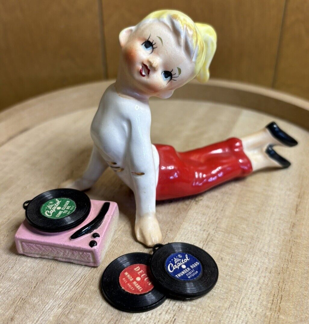 VTG RARE MINT Blonde Girl Teenager Figurine With Link Record Player Japan NAPCO