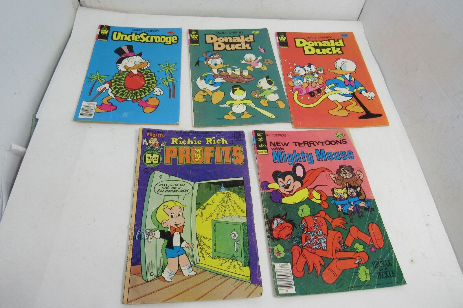 Set of Five Vintage Donald Duck Mighty Mouse Richie Rich Comic Books
