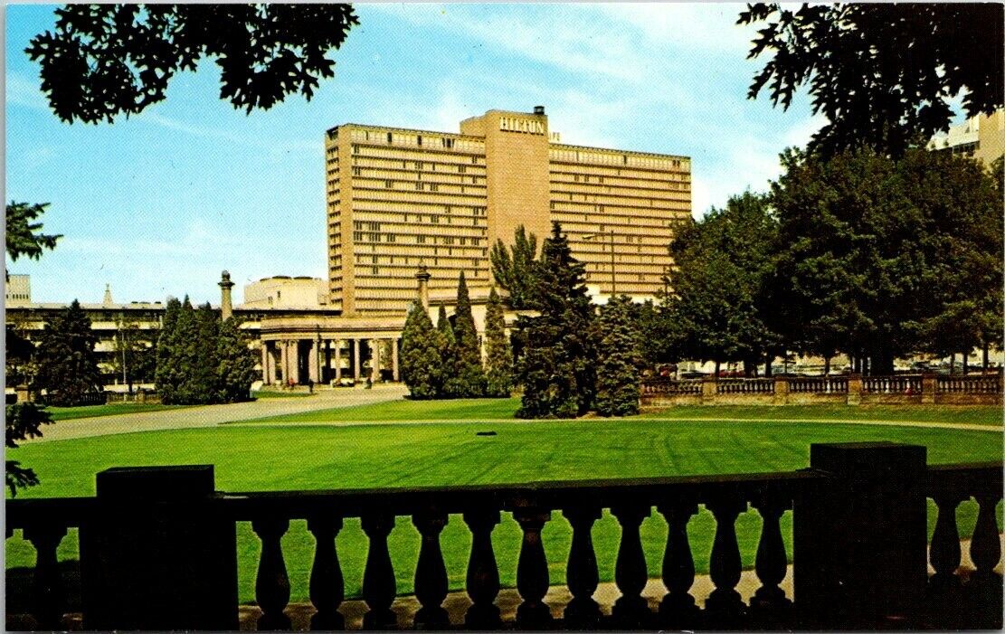 Postcard Colorado Denver Hilton Court Plaza 1970s Co Vintage