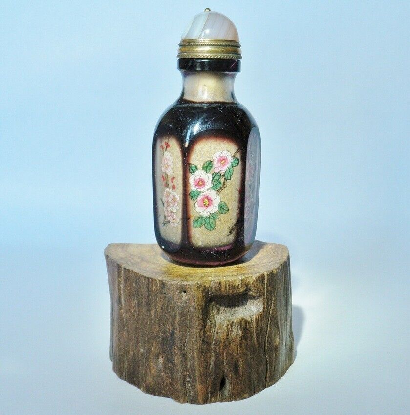 Chinese Snuff Bottle Inside Painting, floral design. Vintage, signed