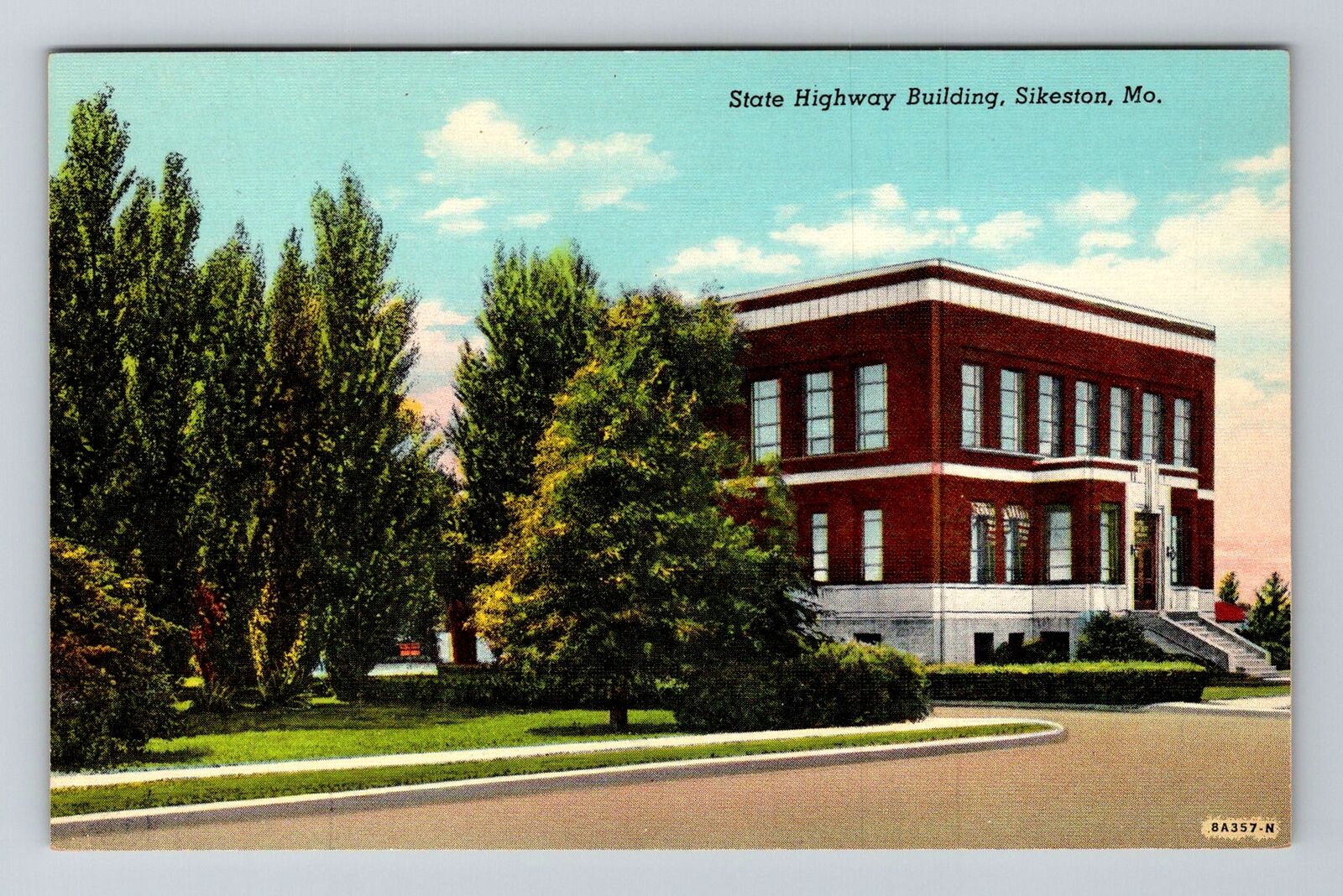 Sikeston MO-Missouri, State Highway Building Vintage Souvenir Postcard
