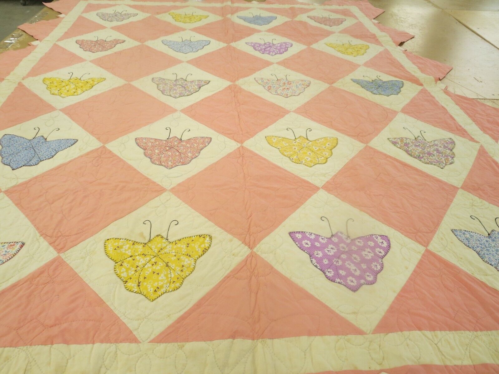 Butterfly Applique Patchwork Hand Quilted 80 In x 97 In Vintage? Never Used