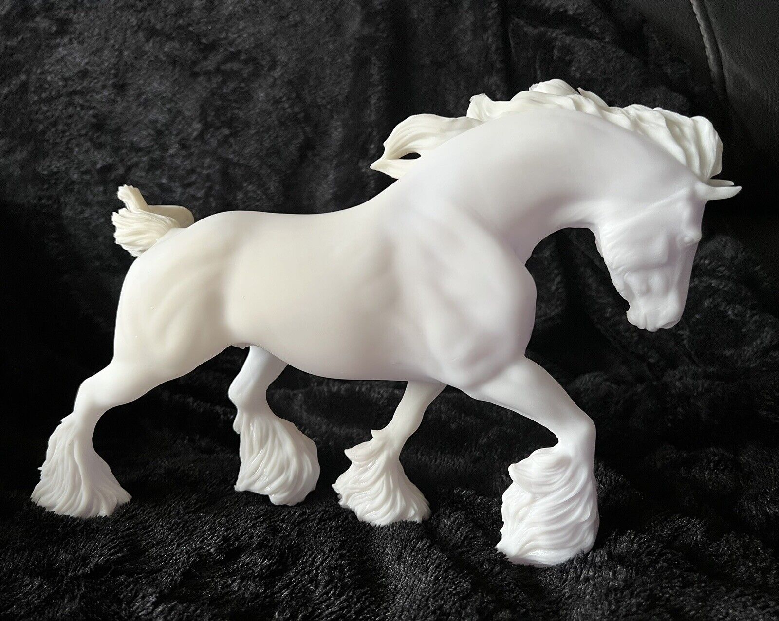 Breyer resin Traditional Scale Model Horse Shire Mare White Resin Ready To Paint