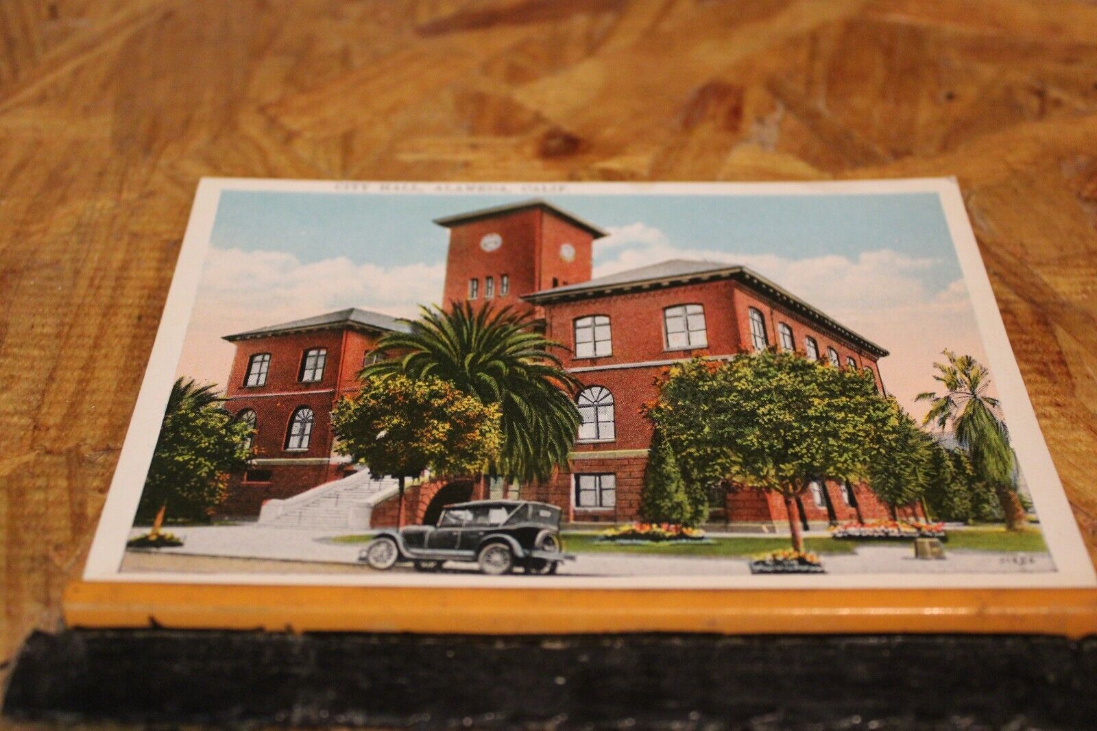 Postcard-X-City Hall, Alameda, Cal.-White Border-Unposted