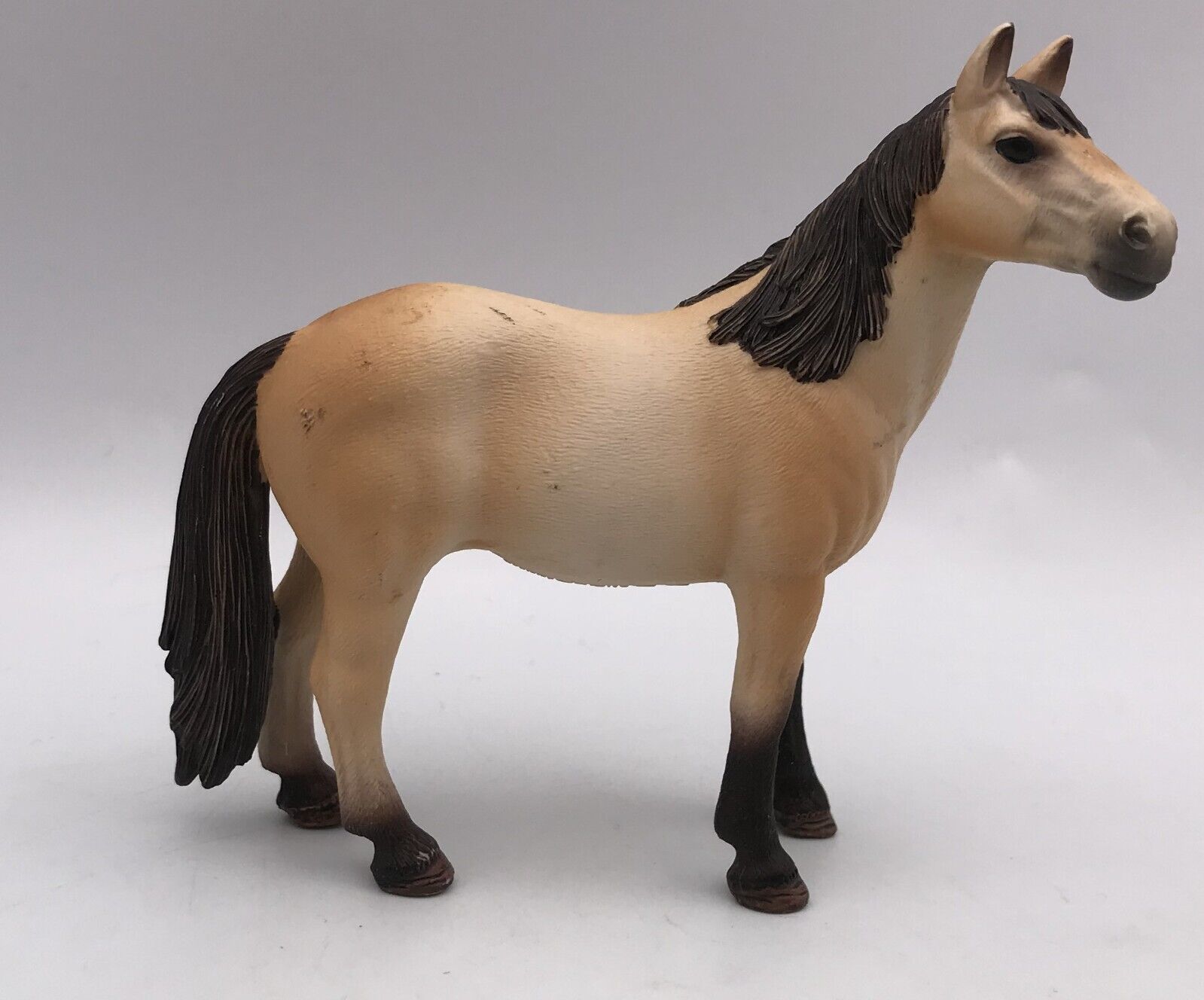 Schleich MUSTANG MARE 2015 Horse Figure 13816 Retired