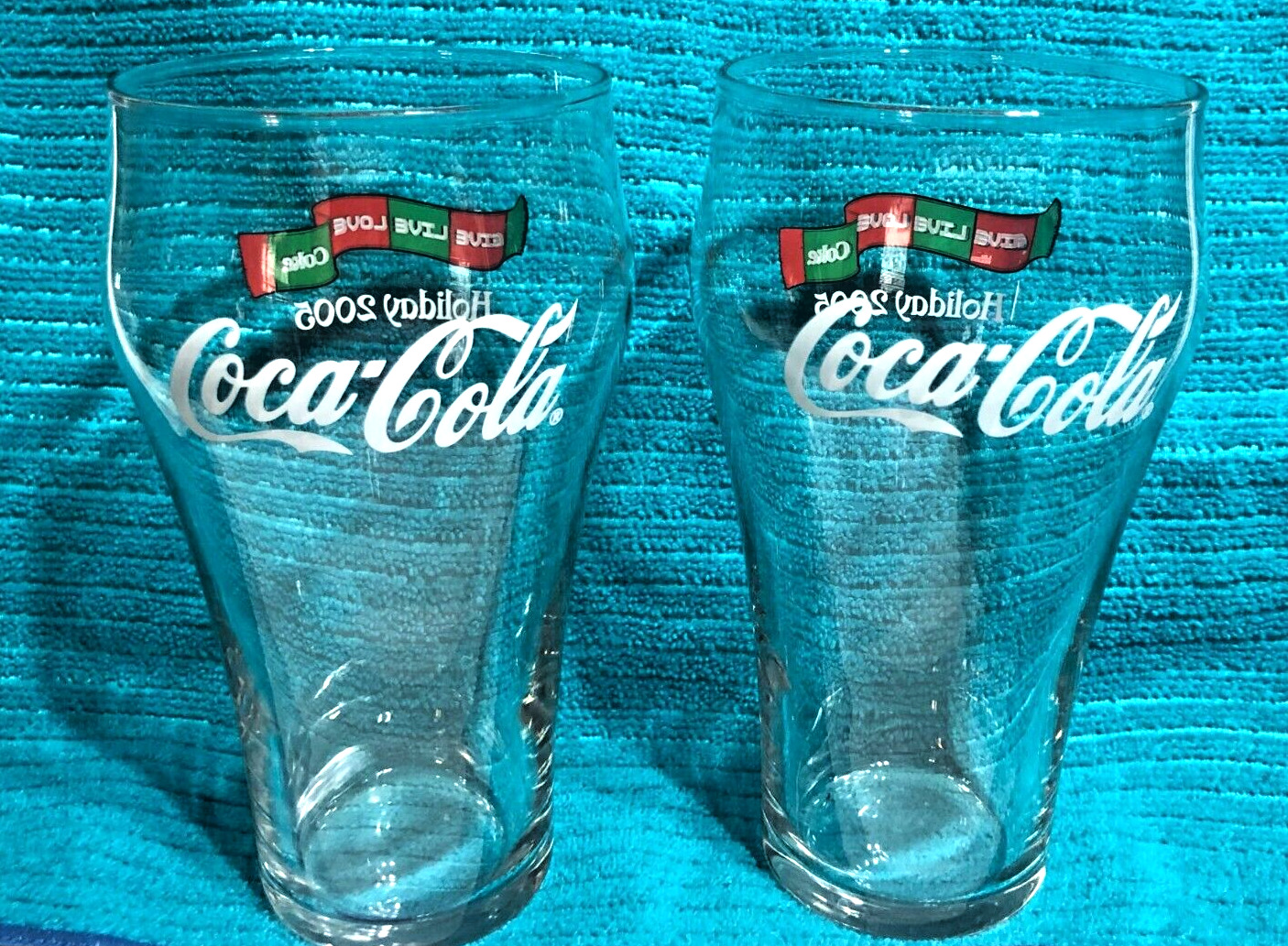 2005 Holiday Edition Coca-Cola Glasses. Set of 2. 16oz.