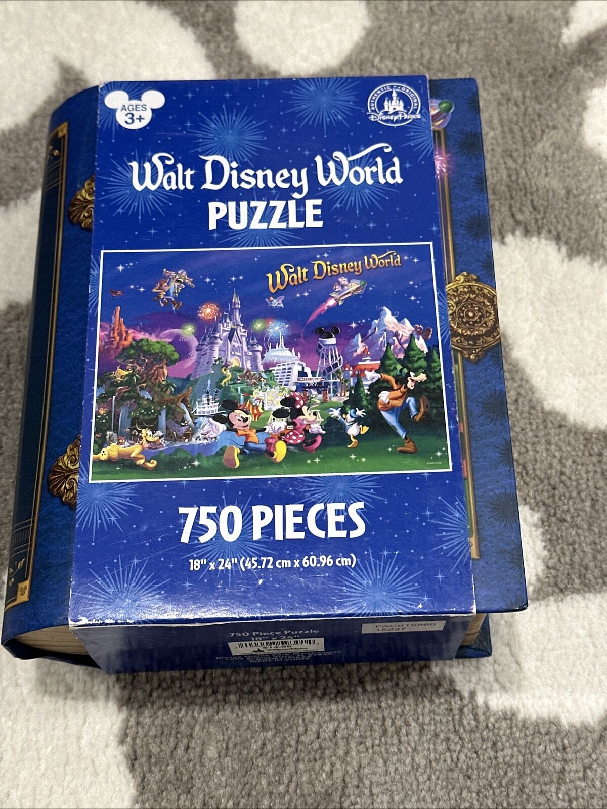 Walt Disney World Mickey and Friends Storybook 750 Piece Jigsaw Puzzle 18\
