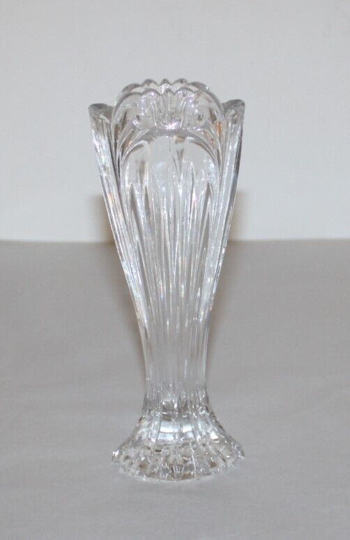 Vintage Crystal Art Deco  Pressed Glass Bud Vase 8\