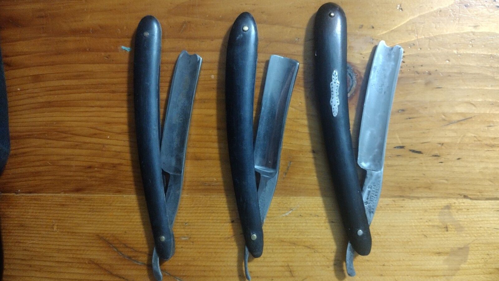 Vintage Straight Razor Lot with some coffins. 3 Wade and Butchers, plus more.
