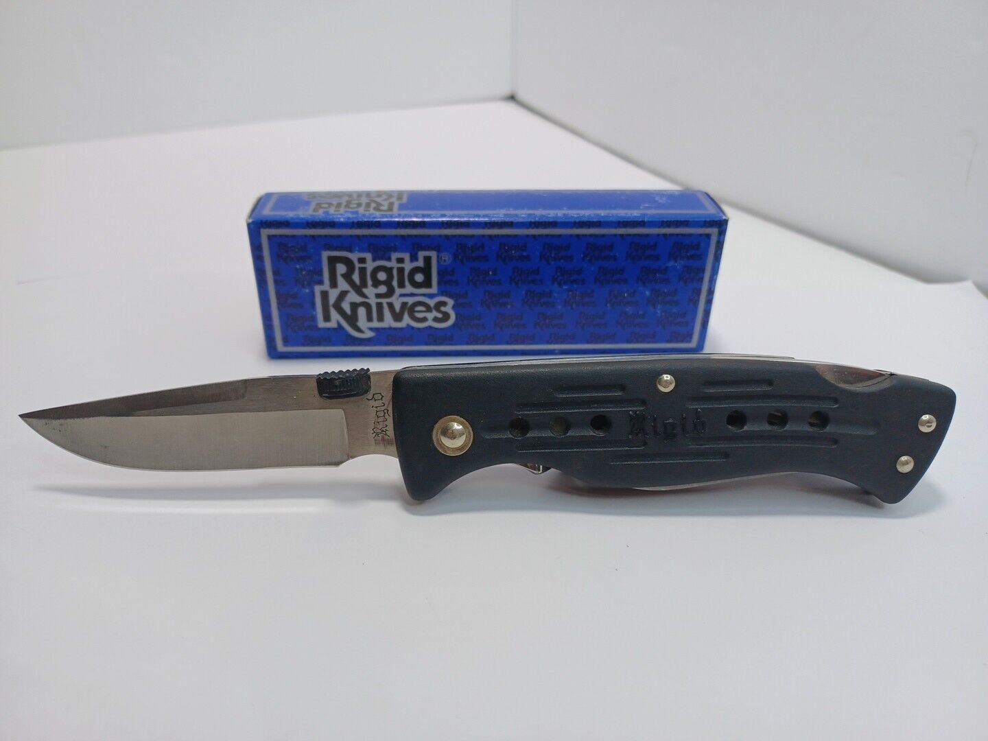 Rigid Knife RG-51 W/ Original Box - (1995) - Rare -