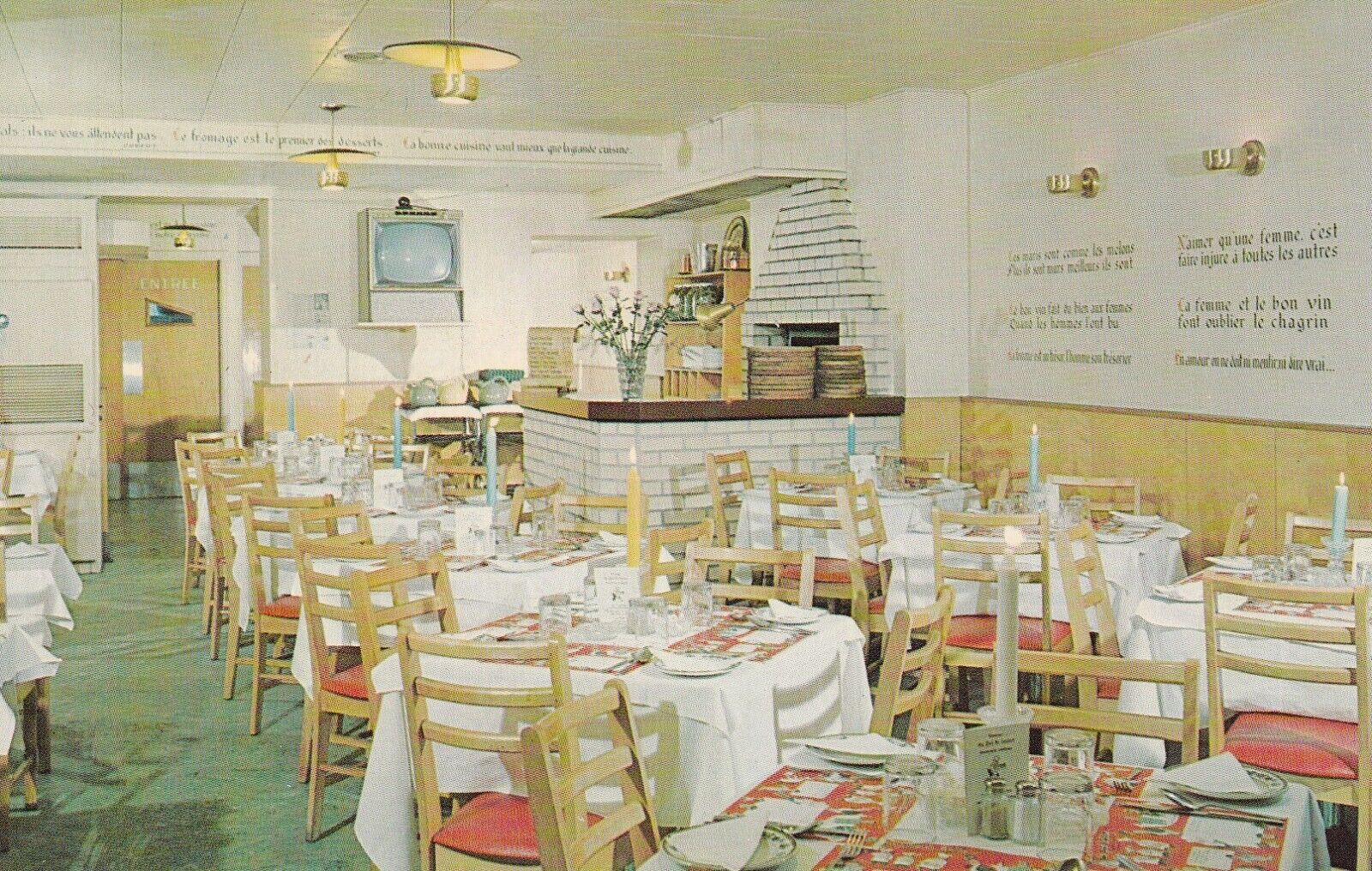 Postcard Montreal Quebec Canada Restaurant Au Pied De Cochon c.1960 H25