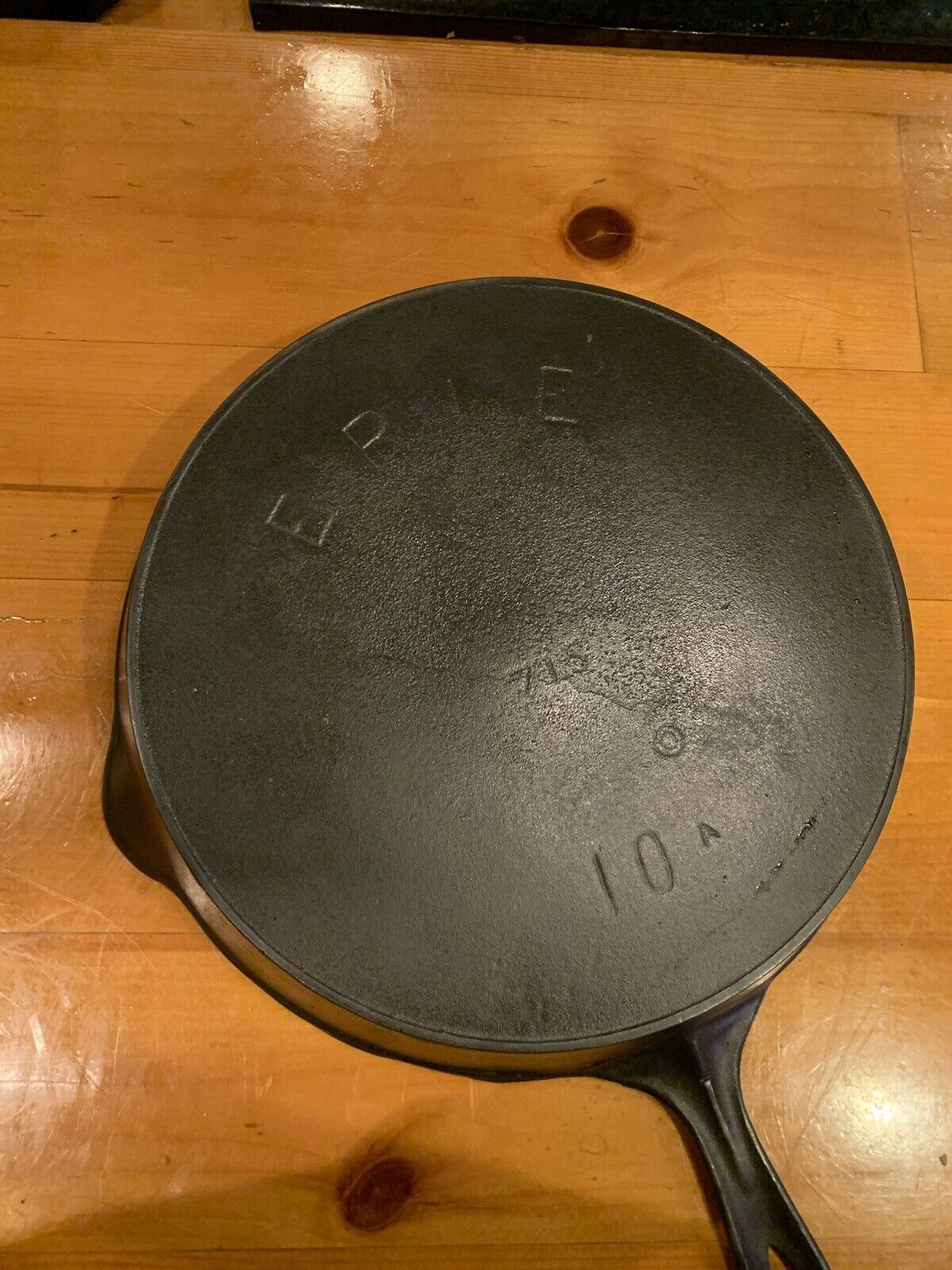 *VERY RARE* Pre Griswold ERIE #10 Cast Iron Skillet. 