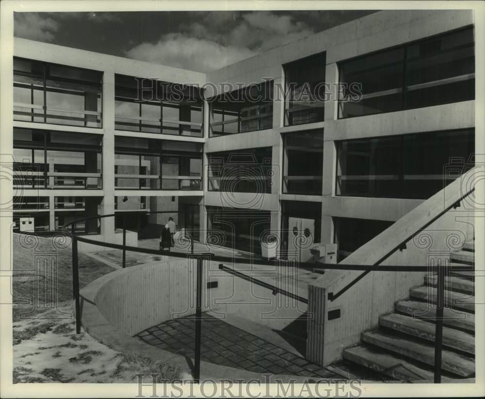 1975 Press Photo State University of New York, Binghamton campus - tua51319