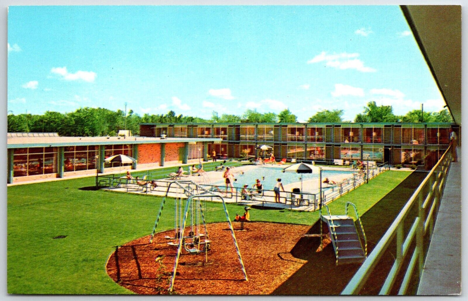 Holiday Inn Vintage Postcard Ann Arbor West Michigan MI Hotel People Swimming
