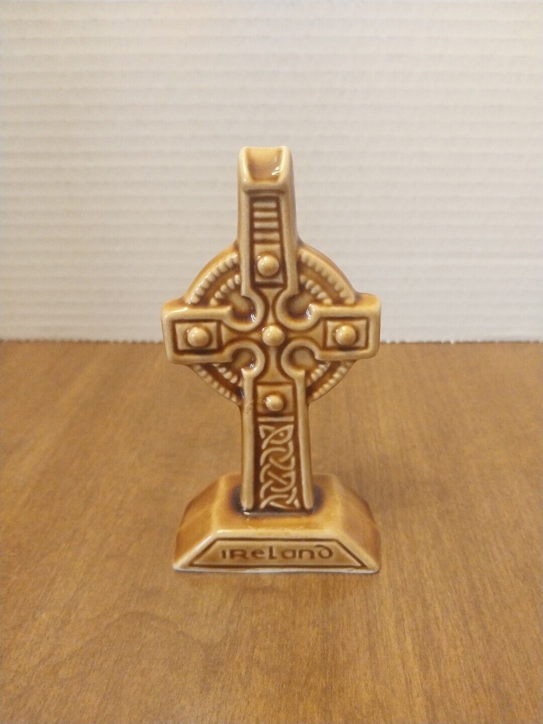 Ireland Celtic Cross Brown/Tan Ceramic 