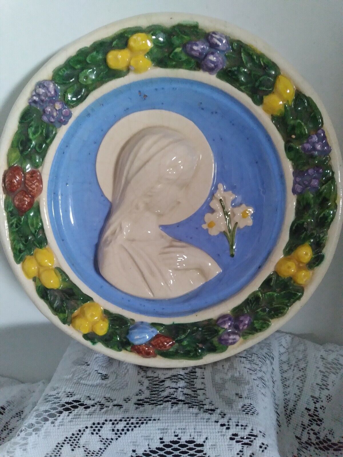 Italian Ceramic VIRGIN MARY MADONNA Round Wall Hanging Plaque Embossed Textured