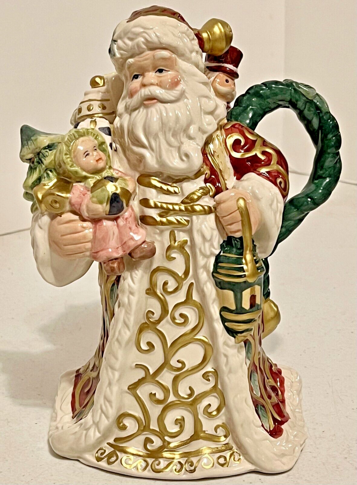 Vintage Opulence Christmas Santa Clause Ceramic Teapot 9.5\