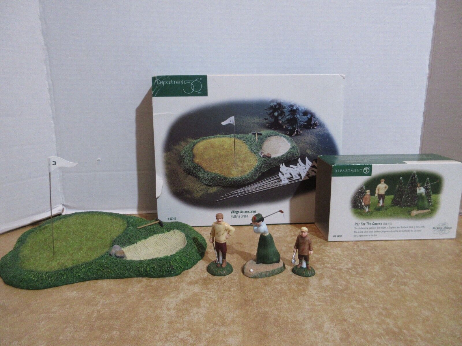 Dept. 56  1996 Putting Green W/Flag & 2000 Par For The Course 3pc. Golfers