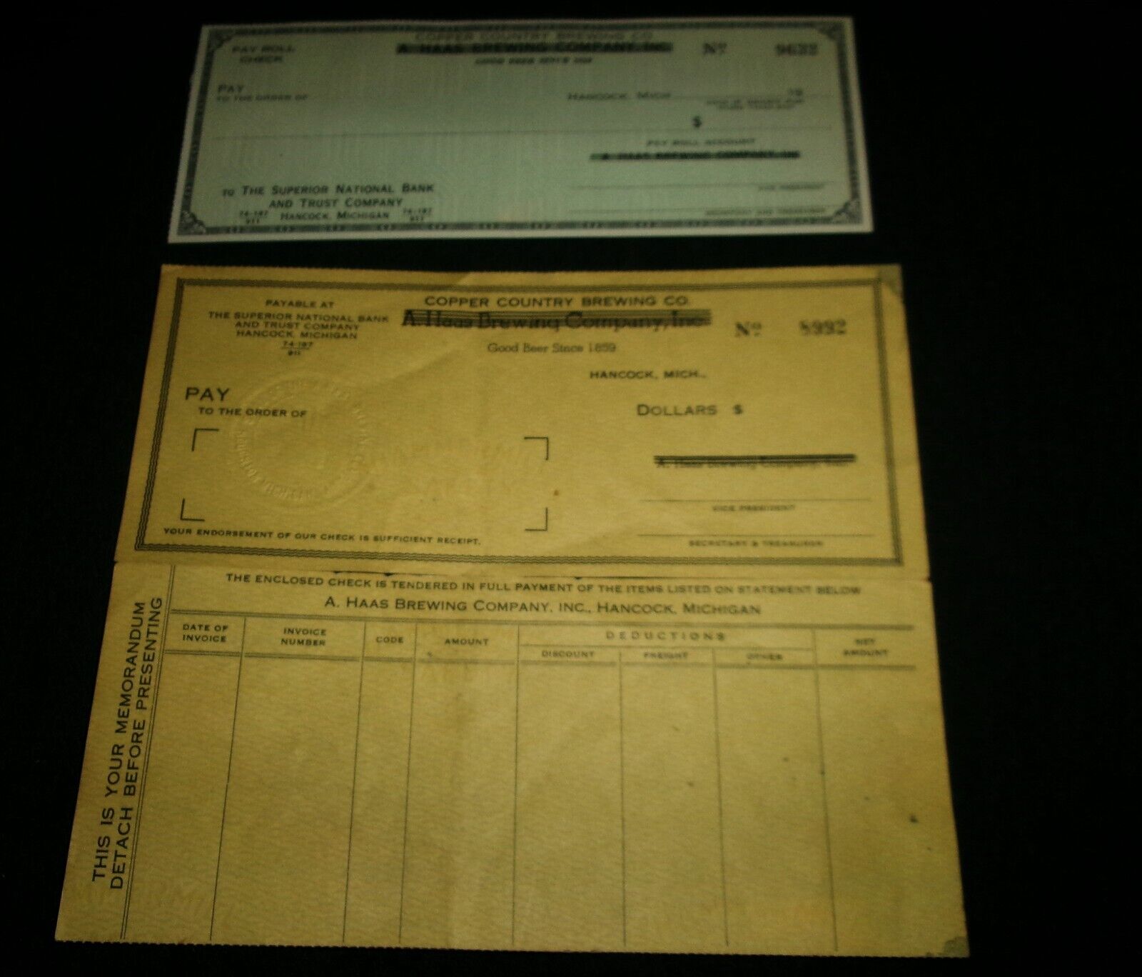 Nice Vintage Haas Brewery, Copper Country Brewery, Michigan Bank Checks