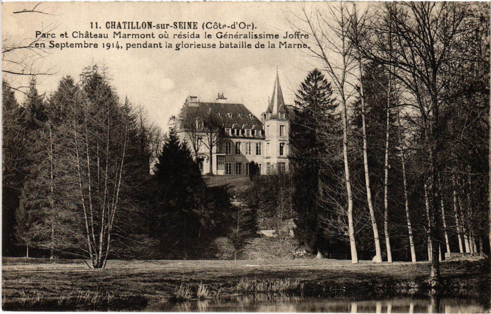 CPA Chatillon-sur-Seine Parc et Chateau Marmont or Resida FRANCE (1375433)