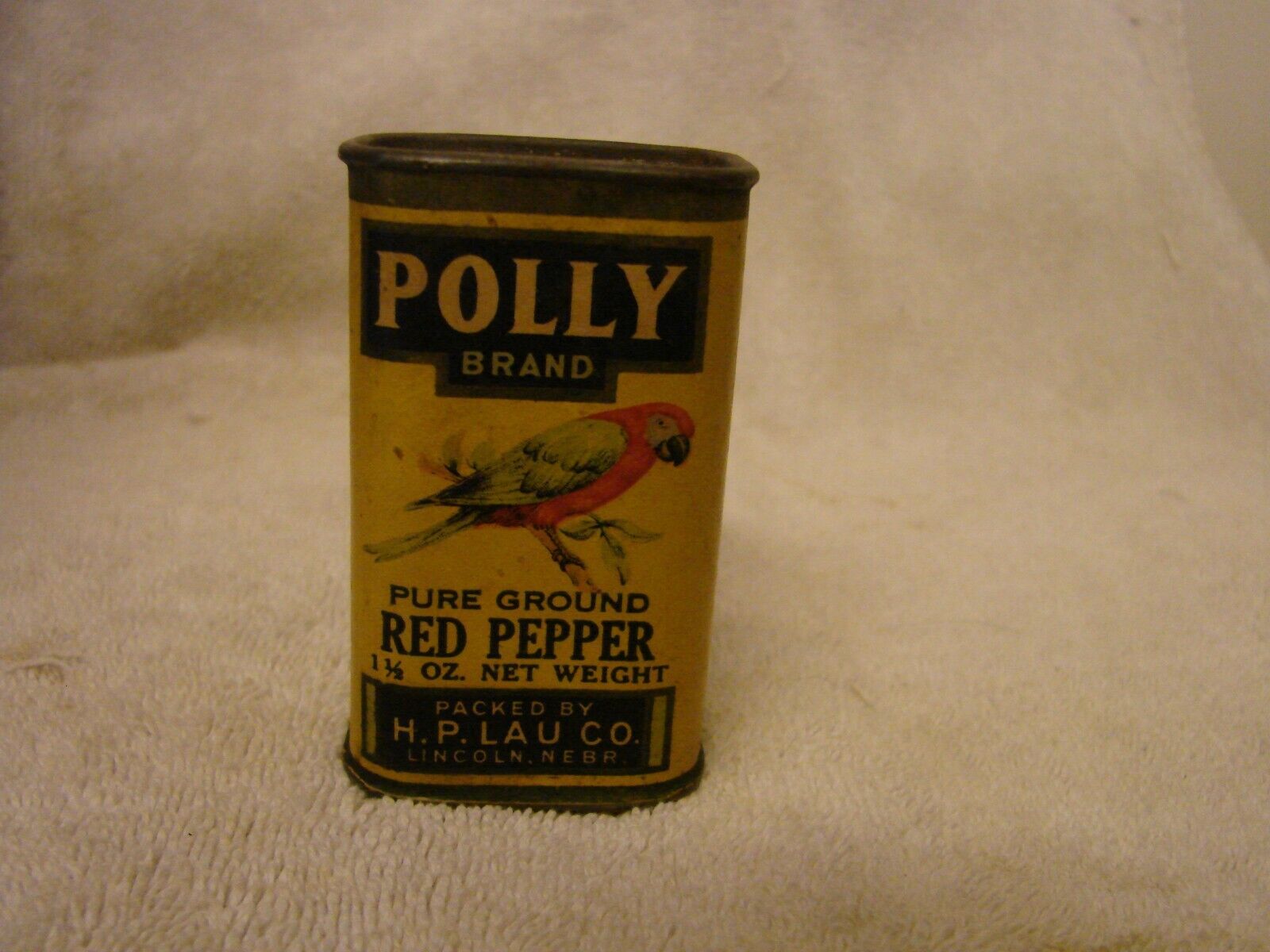 POLLY BRAND RED PEPPER TIN1-1/2 OZ. L.P. LAU LINCOLN NEBRASKA EX. GRAPHICS RARE